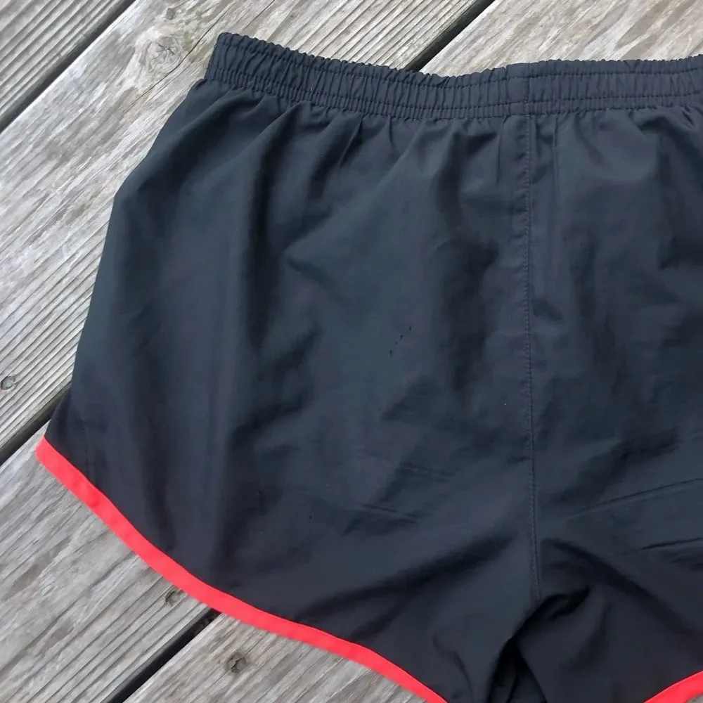 Nike Shorts - Picture 4 of 7